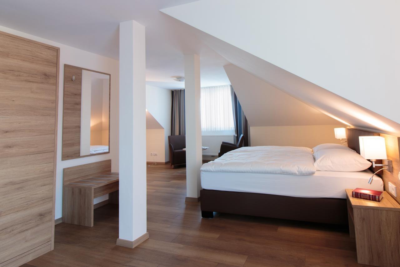 Hotel Heldt Бад Пирмонт Екстериор снимка