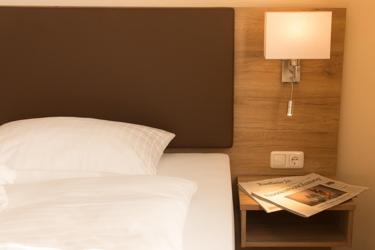 Hotel Heldt Бад Пирмонт Екстериор снимка