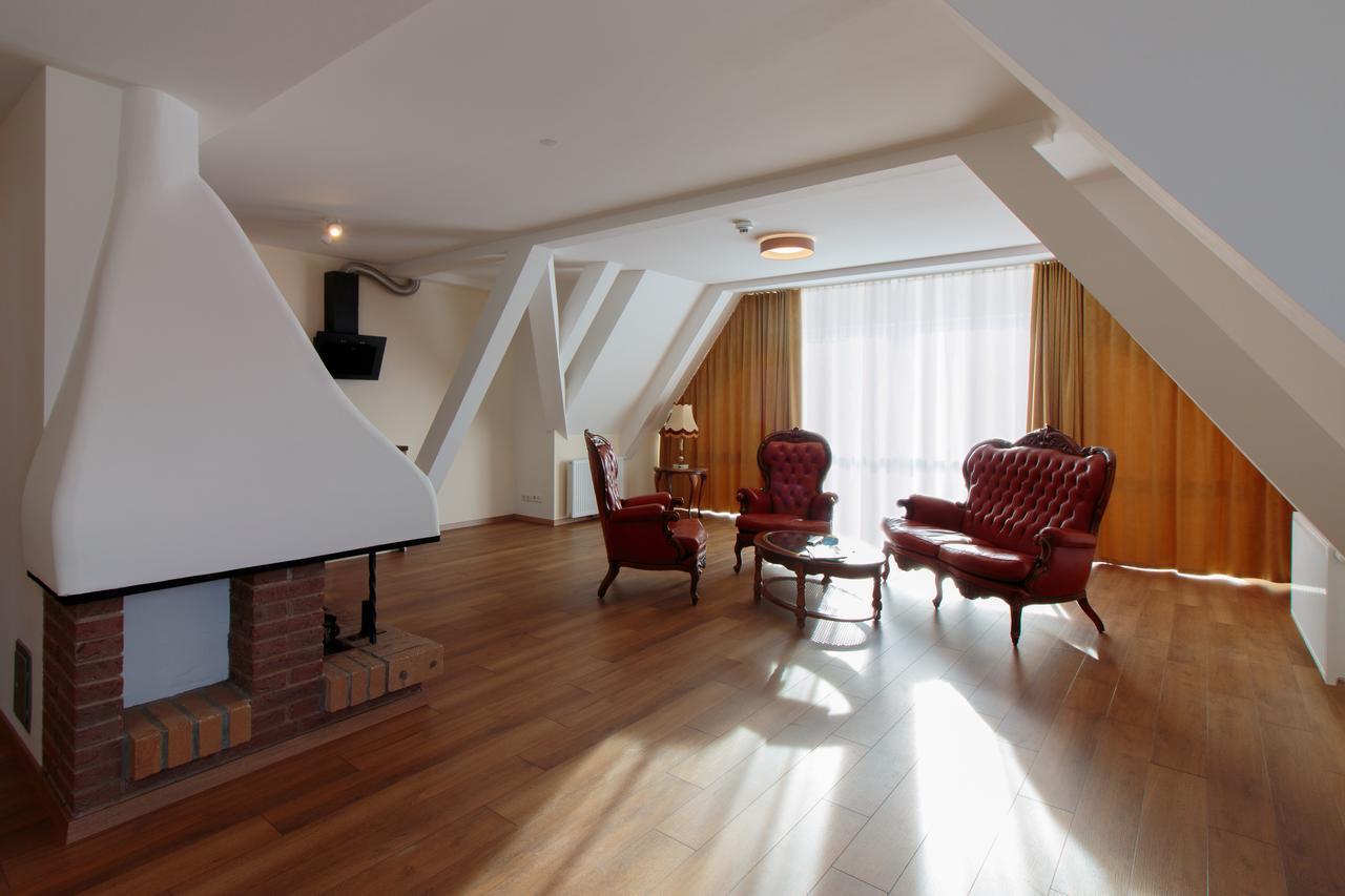Hotel Heldt Бад Пирмонт Екстериор снимка