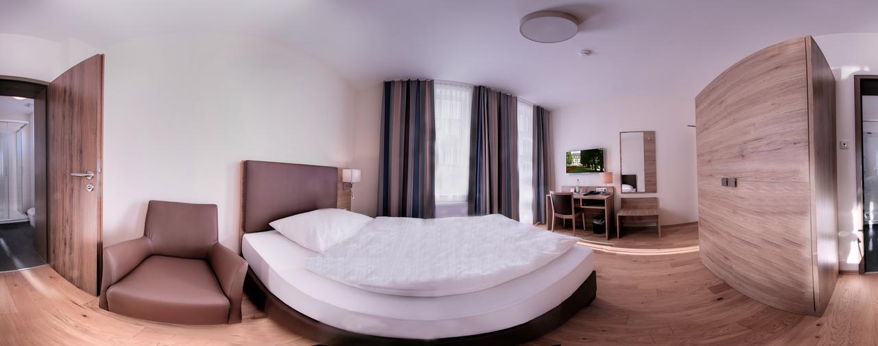 Hotel Heldt Бад Пирмонт Екстериор снимка